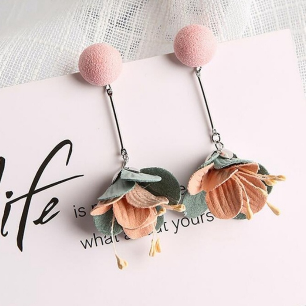 Drop Flower Earrings